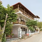Monemvasia Green Apartments