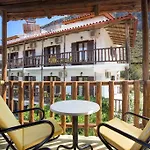 Monemvasia Green Apartments