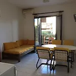 Casa de hóspedes Monemvasia Green Apartments 4*