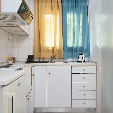 بيت ضيافة Monemvasia Green Apartments 4*