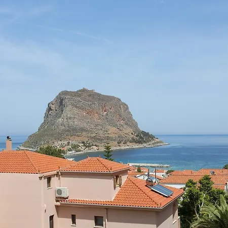 بيت ضيافة Monemvasia Green Apartments
