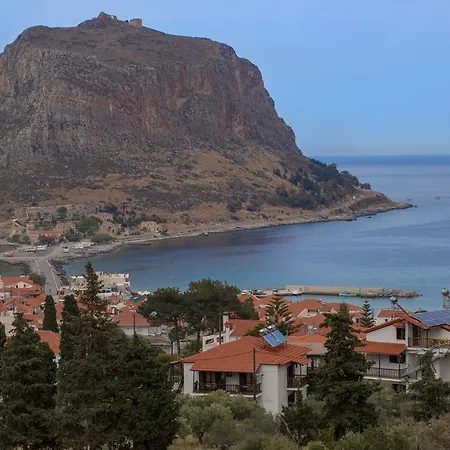 Monemvasia Green Apartments بيت ضيافة Monemvasía