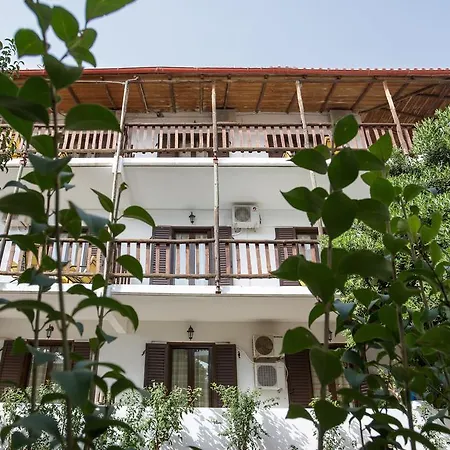 Monemvasia Green Apartments بيت ضيافة