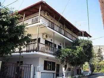 Πανσιόν Monemvasia Green Apartments Μονεμβασιά