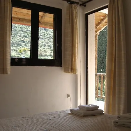 بيت ضيافة Monemvasia Green Apartments Monemvasía
