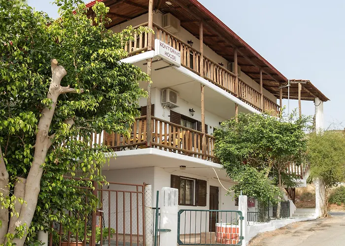 Monemvasia Green Apartments