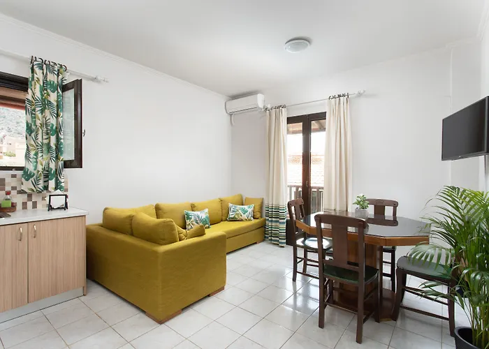 Monemvasia Green Apartments 4*