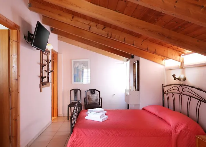 Monemvasia Green Apartments 4* Μονεμβασιά