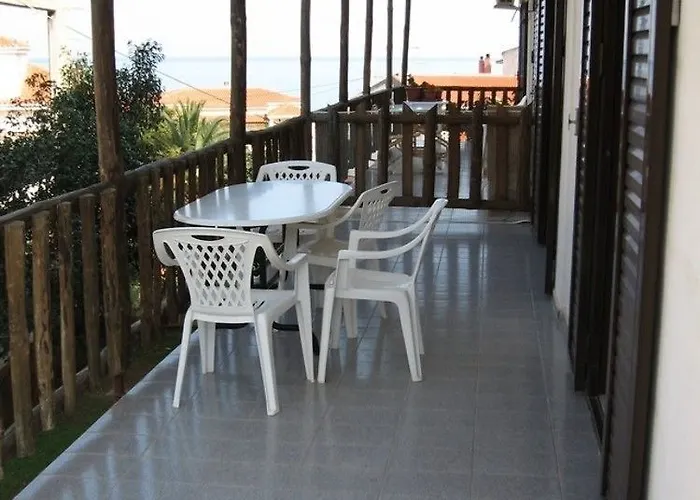 Maison d'hôtes Monemvasia Green Apartments 4*