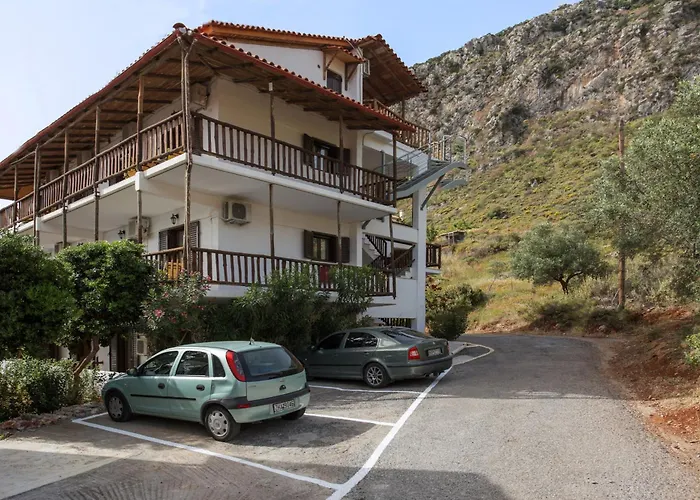 Monemvasia Green Apartments 4* Μονεμβασιά