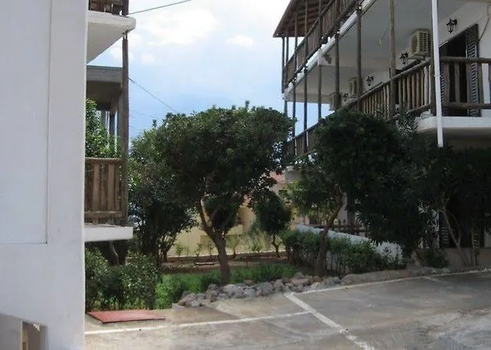 Monemvasia Green Apartments 4*